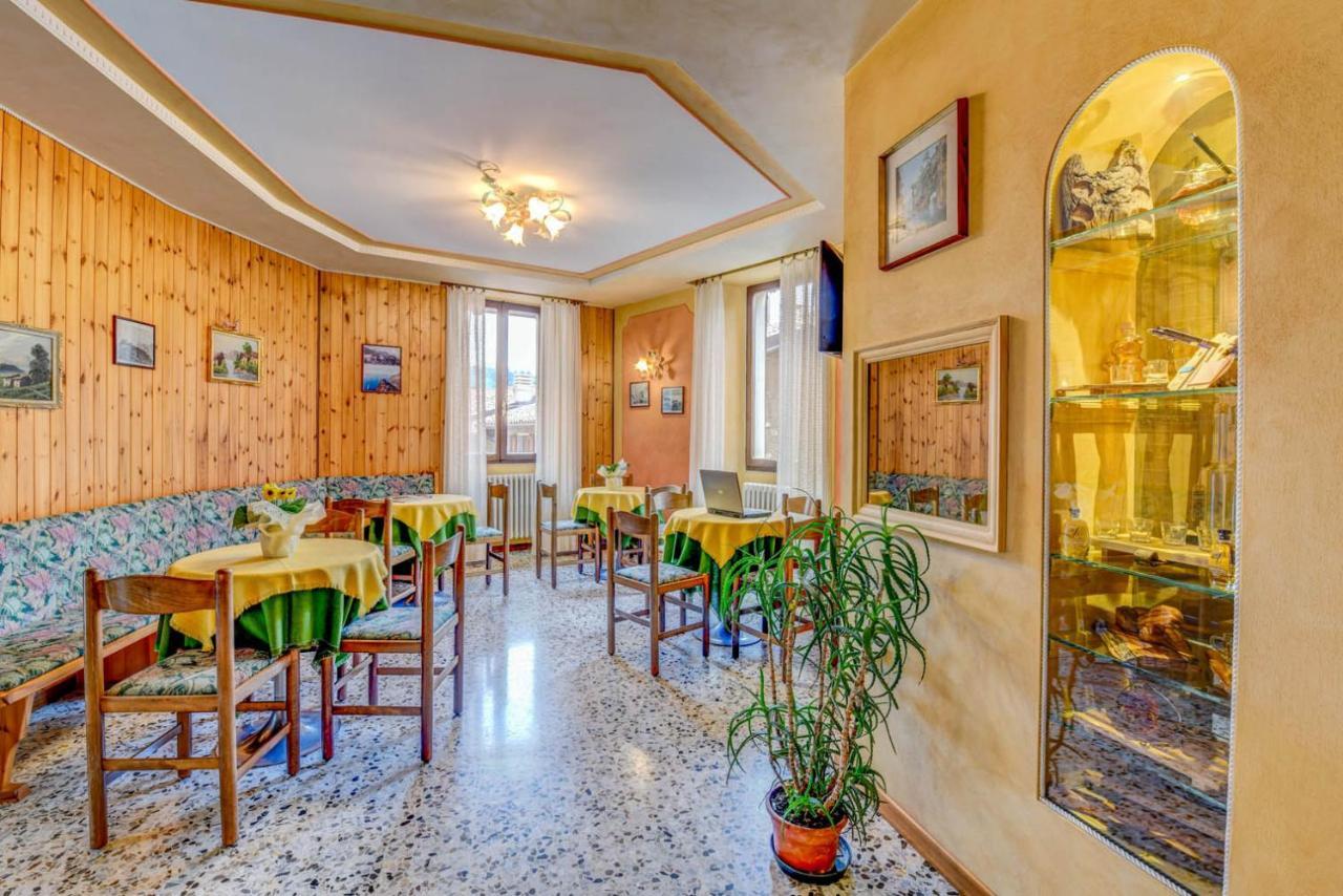 Hotel Castello Tignale Ngoại thất bức ảnh