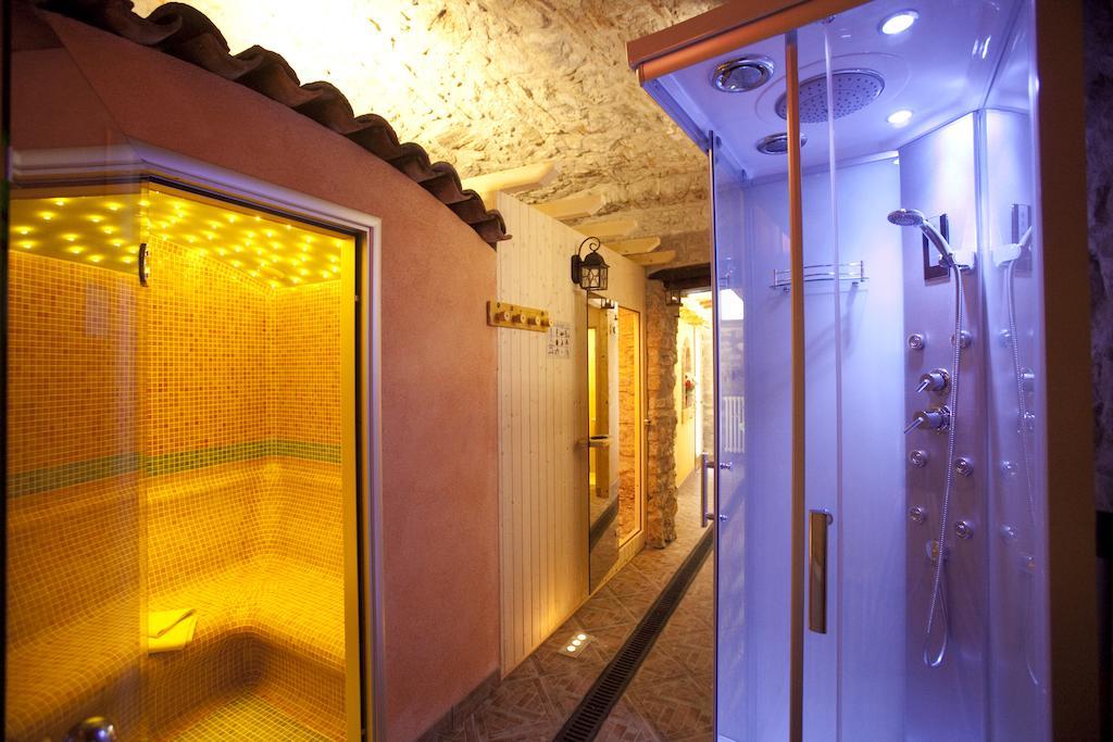 Hotel Castello Tignale Ngoại thất bức ảnh