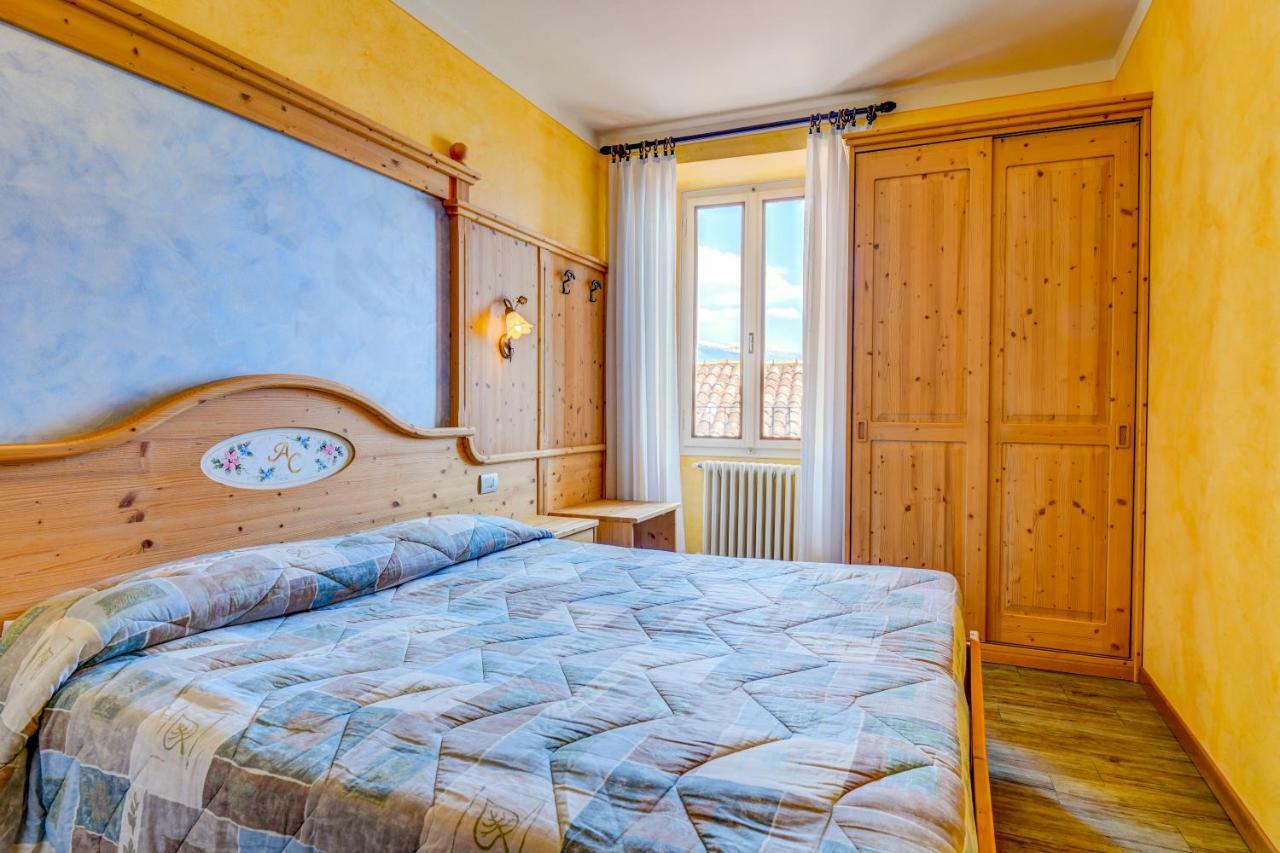 Hotel Castello Tignale Ngoại thất bức ảnh
